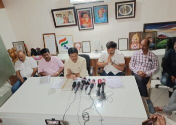 प्रलंबित पिक विमा व अनुदान न मिळाल्यास १७ नोव्हेंबर पासून आंदोलन