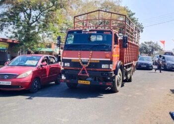 धाराशिव जिल्ह्यात रास्ता रोको करणाऱ्या मराठा आंदोलकांवर गुन्हे दाखल