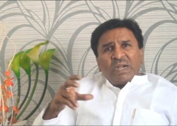 काँग्रेसचे ज्येष्ठ नेते बसवराज पाटील यांचे तळ्यात – मळ्यात