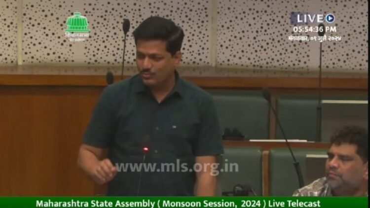 शेतकऱ्यांना कर्जमाफी द्यावी