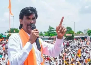 मनोज जरांगे आणि मराठा आरक्षण: एक धगधगती ज्योत…