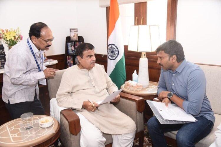 धाराशिव जिल्ह्याला सुरत -चेन्नई ग्रीन कॉरिडोर महामार्गाशी जोडण्यासाठी पर कनेक्टिव्हिटी मंजुरी अंतिम टप्प्यात