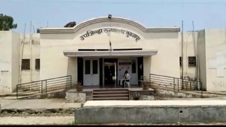 तुळजापूरमध्ये स्वच्छतेचा अभाव: उपजिल्हा रुग्णालयात रुग्णांच्या संख्येत वाढ