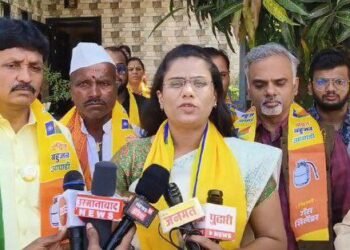 तुळजापूरच्या राजकीय रंगमंचावर तिरंगी रिंगण: धीरज, राणा आणि स्नेहाच्या रंगतदार ‘मॅनेजमेंट’चा खेळ