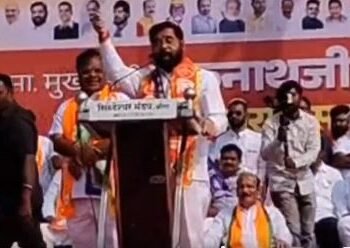 उद्धव ठाकरे यांची मशाल क्रांतीची नसून घराघरांत आग लावणारी – एकनाथ शिंदे