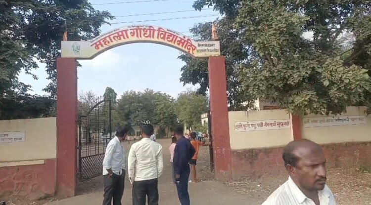 उमरगा : शालेय विद्यार्थ्यांना उलट्यांचा त्रास, २५ हून अधिक विद्यार्थ्यांना त्रास