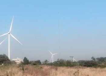 धाराशिवमध्ये पवनचक्की गुंडांची दहशत, गावकऱ्यांमध्ये भीतीचे वातावरण