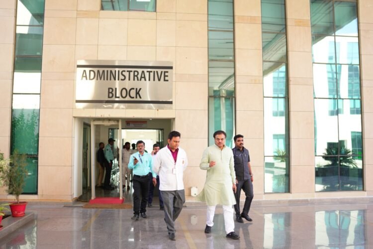 धाराशिव वैद्यकीय महाविद्यालयाचे नागपूर एम्सच्या धर्तीवर आधुनिकरण