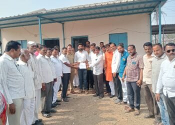 ढोकी ग्रामस्थांकडून वीजपुरवठा सुरळीत करण्यासाठी आंदोलनाचा इशारा