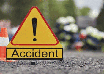 धाराशीव : ठाकरे गटाच्या नेत्याच्या वाहनाचा भीषण अपघात, पाच जण जखमी