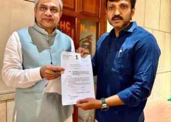 लातूर-हडपसर ट्रेन पूर्ववत सुरू करण्याची खा. ओमप्रकाश राजेनिंबाळकर यांची मागणी