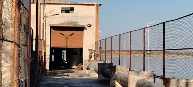 तुळजापूरला दिलासा; २० लाख भरताच जॅकवेलचे लॉक काढले