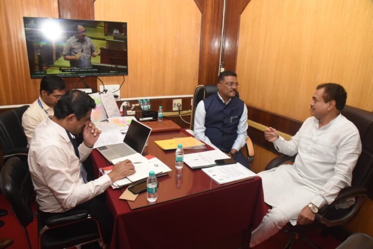 धाराशिवला भव्य बसपोर्ट उभारणार – परिवहन मंत्री प्रताप सरनाईक यांची माहिती