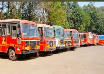 ऐन होळीच्या तोंडावर एसटी कर्मचाऱ्यांचे आंदोलन; वाहतूक ठप्प होण्याची शक्यता