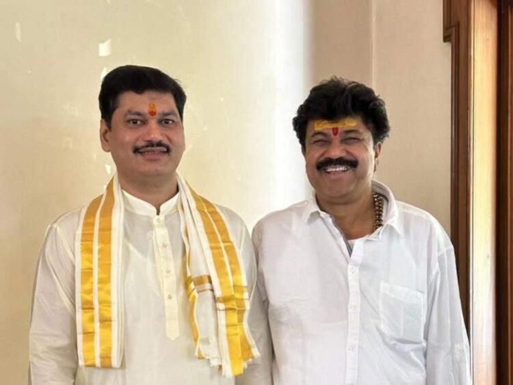 खंडणीखोरीचा गढूळ प्रवाह आणि महाराष्ट्राचा अधःपात…