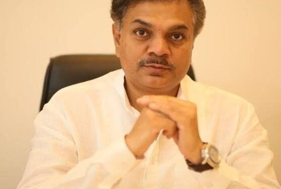 आमदार राणाजगजितसिंह पाटील : मंत्रिपदाचं स्वप्न आणि ‘मित्र’ची भेट !