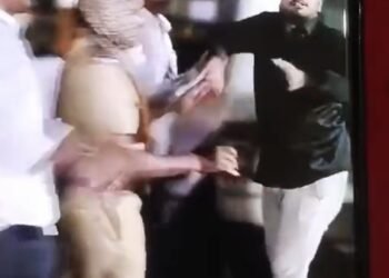 तुळजापूर: जिथे पोलीसच वसुलीत मग्न, तिथे गुंडगिरीचा नंगानाच! खाकीचा वचक नव्हे, मिंधेपणा उघड