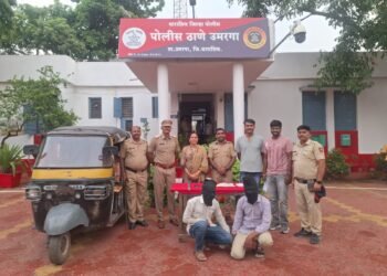 उमरगा येथे वॉचमनला चाकू-रॉडने मारहाण करून लुटणारे १२ तासांत जेरबंद