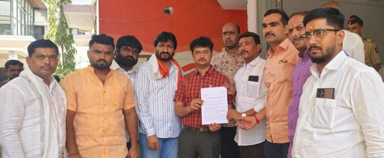 तुळजाभवानी, तीर्थक्षेत्र आणि पुजारी वर्गाच्या बदनामीविरोधात कारवाई करा