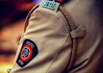 पोलीस अधिक्षकांना शिवीगाळ, कर्मचाऱ्याला धमकी; बीडचे पोलीस निरीक्षक सुनील नागरगोजे बडतर्फ