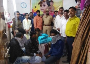 धाराशिव शहरात पोलिसांची मोठी कारवाई, गांजा विक्री करणाऱ्या टोळीचा पर्दाफाश; लाखोंचा मुद्देमाल जप्त