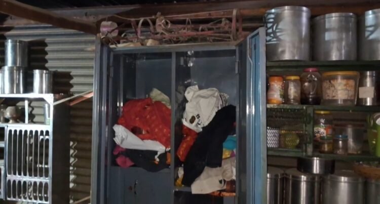 कळंबमध्ये माजी सैनिकाच्या घरावर दरोड्याचा प्रयत्न, विरोध करणाऱ्या वडिलांना जबर मारहाण, प्रकृती चिंताजनक