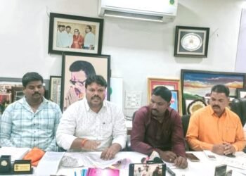 धाराशिवमध्ये रस्त्यांच्या कामावरून राणा पाटलांवर गंभीर आरोप; २२ कोटी रुपये बुडाल्याने पोटदुखी