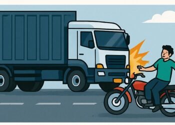 धाराशिव जिल्ह्यात दोन भीषण अपघात: ट्रेलरच्या धडकेत तरुणाचा, अज्ञात वाहनाच्या धडकेत पादचाऱ्याचा मृत्यू