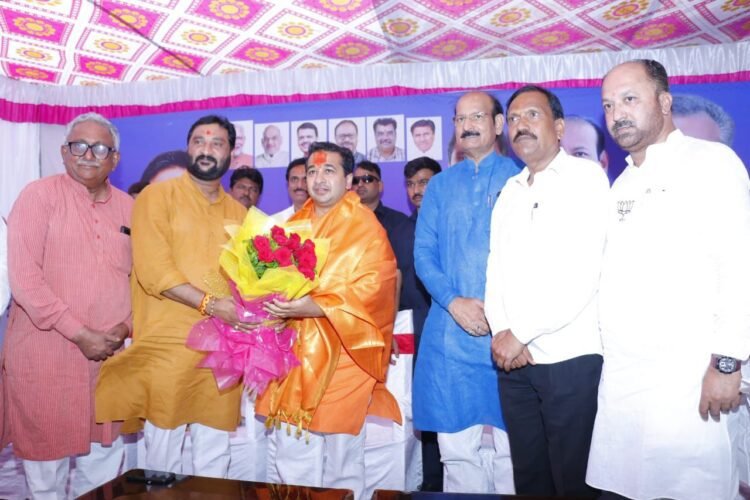  ‘राणे’ आले, आणि ‘राणा’ पळाले? कट्टर हिंदुत्वाचा डोस की वेळेवर साधलेला योगायोग!