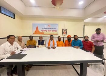 तुळजापूर विकास आराखडा वादात: ब्रह्मदेवाची मूर्ती भंगल्याने दोषी अधिकाऱ्यांवर गुन्हे दाखल करण्याची मागणी