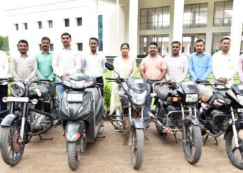 धाराशिवमध्ये मोठी कारवाई, आंतरराज्यीय दुचाकी चोरट्यास अटक; ५ मोटारसायकली जप्त