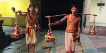 श्रावणातील एक अनोखी भक्तीगाथा: जिथे श्रद्धेच्या कावडीपुढे अंतरही थिटे पडते