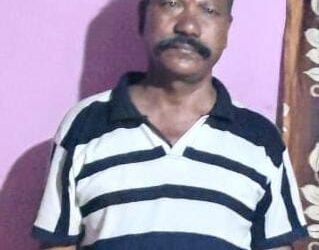 धाराशिवमध्ये भीषण अपघात: कर्तव्यावर निघालेल्या पोलीस व्हॅनला ट्रकची धडक; सहायक पोलीस उपनिरीक्षकाचा मृत्यू, अन्य कर्मचारी जखमी