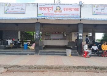 नळदुर्ग पोलिसांचे अक्षम्य दुर्लक्ष: तक्रार करूनही कारवाई नाही, CCTV बंद; API च्या निलंबनाची मागणी तीव्र