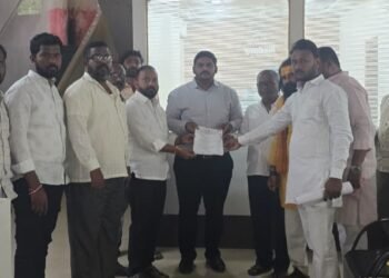 तुळजापूरमधील विकास कामांत मोठा भ्रष्टाचार, निकृष्ट कामांविरोधात महाविकास आघाडी आक्रमक; आंदोलनाचा इशारा