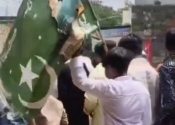 नळदुर्गमध्ये औरंगजेबाच्या नावाने घोषणा: हिंदुत्ववादी संघटना आक्रमक, पोलीस ठाण्यात निवेदन दाखल