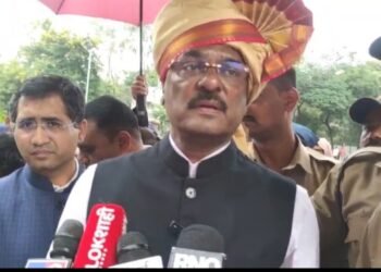 धाराशिवमधील रस्त्यांसाठी १४० कोटींची फेरनिविदा; दिवाळीनंतर कामांना सुरुवात, पण निवडणुकीच्या आचारसंहितेचं काय?