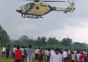 भूम, परंडा तालुक्यात  ढगफुटीसदृश पाऊस: पुराच्या पाण्यात महिलेचा मृत्यू, अनेक जण अडकले; बचावकार्य युद्धपातळीवर