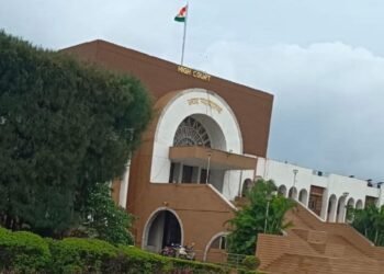 धाराशिव पीक विमा: उच्च न्यायालयाच्या निकालाने शेतकऱ्यांना धक्का, कंपनीला दिलासा