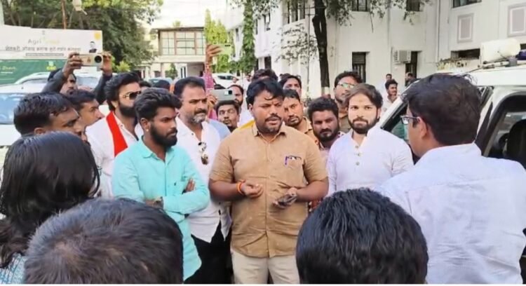 धारशिवमध्ये हाय व्होल्टेज ड्रामा! एका भाषणाने ठिणगी पडली, आमदारांच्या एका फोनने वाद विझला!