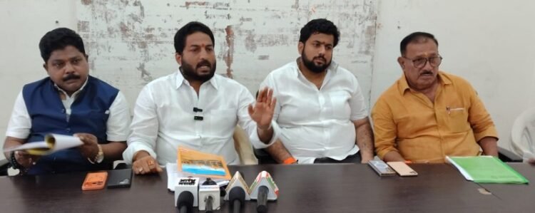 धाराशिव: 140 कोटींच्या रस्ता निधीवरून शिवसेना शिंदे गट आक्रमक; “मर्जीतल्या गुत्तेदारासाठी भाजप आमदाराचा घाट”