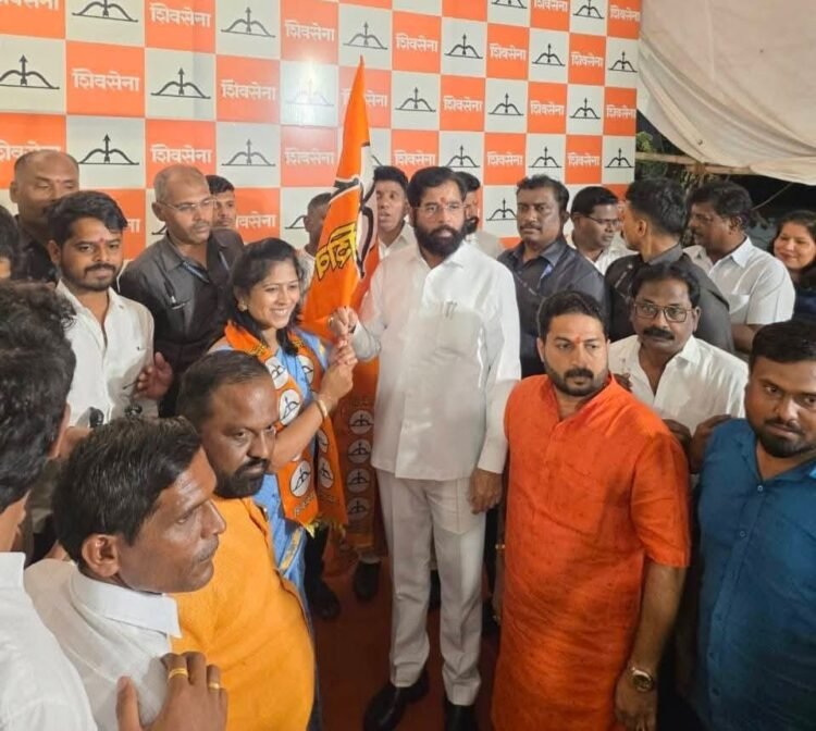 शरद पवारांच्या राष्ट्रवादीला धाराशिवमध्ये मोठा धक्का; महिला प्रदेश सचिव संगीता काळे यांचा शिवसेनेत प्रवेश