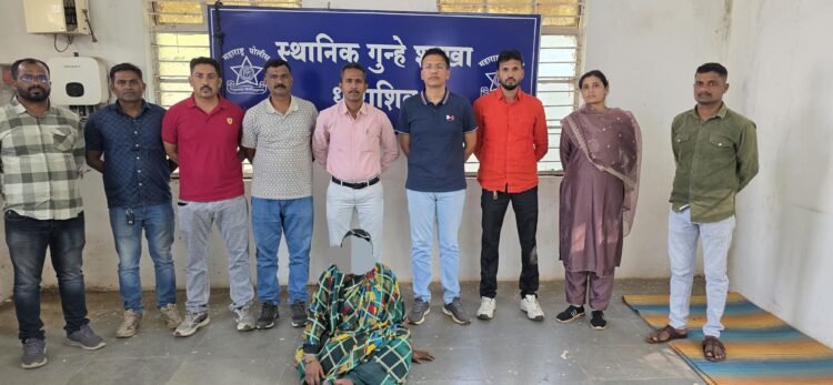 जळकोट येथील वृद्ध महिलेच्या खुनाचा स्थानिक गुन्हे शाखेकडून उलगडा; ४० हजारांच्या कर्जावरून शेजारील महिलेनेच केला घात