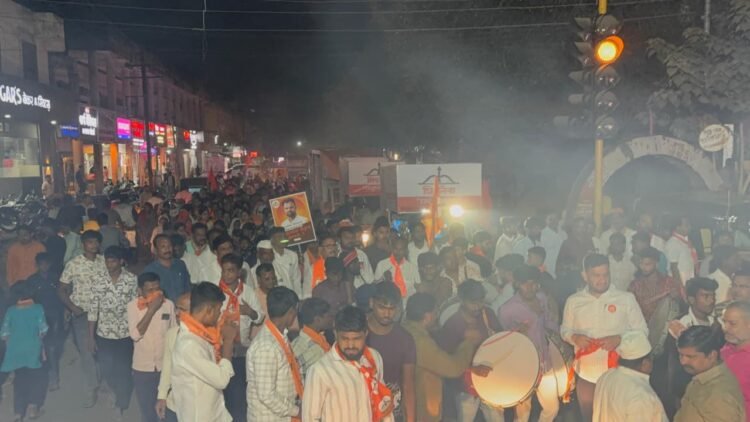 धाराशिव नगर परिषद निवडणूक: शिवसेनेच्या रॅलीला मतदारांचा उत्स्फूर्त प्रतिसाद; सुधीर अण्णा पाटील यांच्या नेतृत्वाखाली प्रचारात मुसंडी