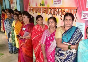 तुळजापुरात मतदानाचा ‘बंपर’ धमाका! ८०.२८ टक्के मतदानाने उमेदवारांचे भवितव्य मशिनमध्ये बंद