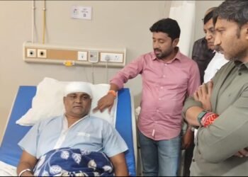 पिटू गंगणे तुम्हाला ब्लॅकमेल करत आहे का? तुमचे काही तिथे अडकले आहे का?