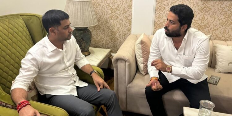 शिंदेंच्या शिवसेनेत ‘अंतर्गत सर्जिकल स्ट्राईक’! धाराशिवच्या राड्यानंतर सोलापुरातून ‘बरखास्त’चे आदेश?