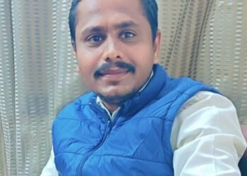 “माझा परिवार, सत्ता परिवार!” मल्हार पाटील तुम्ही स्वतःच्या घरावर कोणता झेंडा लावणार?