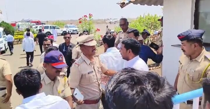 साहेब आले, पण स्वागताला कार्यकर्ते नाही तर पोलीस! धाराशिवमध्ये एकनाथ शिंदेंच्या दौऱ्यात शिवसेनेचा ‘घरचा आहेर’