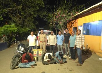 महामार्गावर चालत्या वाहनांतून चोरी करणारी टोळी २४ तासांत गजाआड; धाराशिव स्थानिक गुन्हे शाखेची मोठी कारवाई